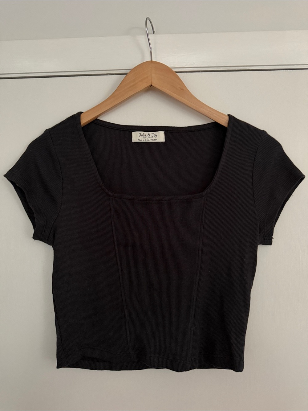 Jolie & Joy Black Ribbed Square-Neck Crop Top